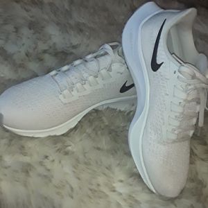 Nike Air Zoom Pegasus 8.5